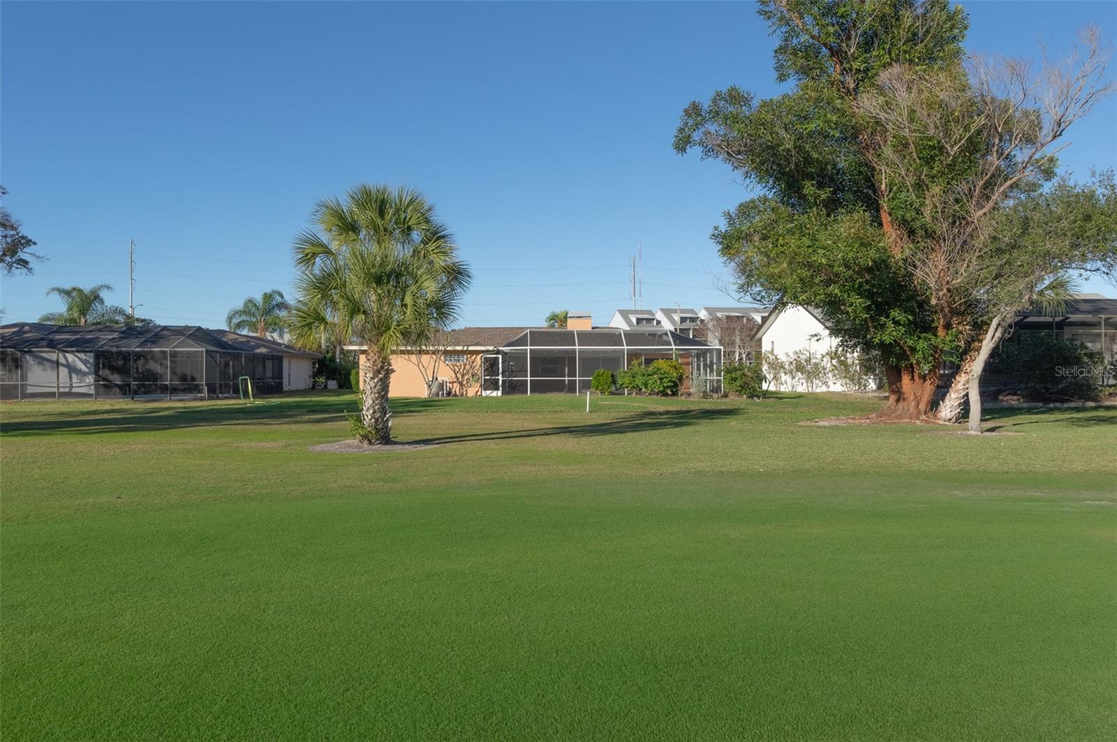 SEMINOLE LAKE GOLF & COUNTRY CLUB ESTATES - Residential