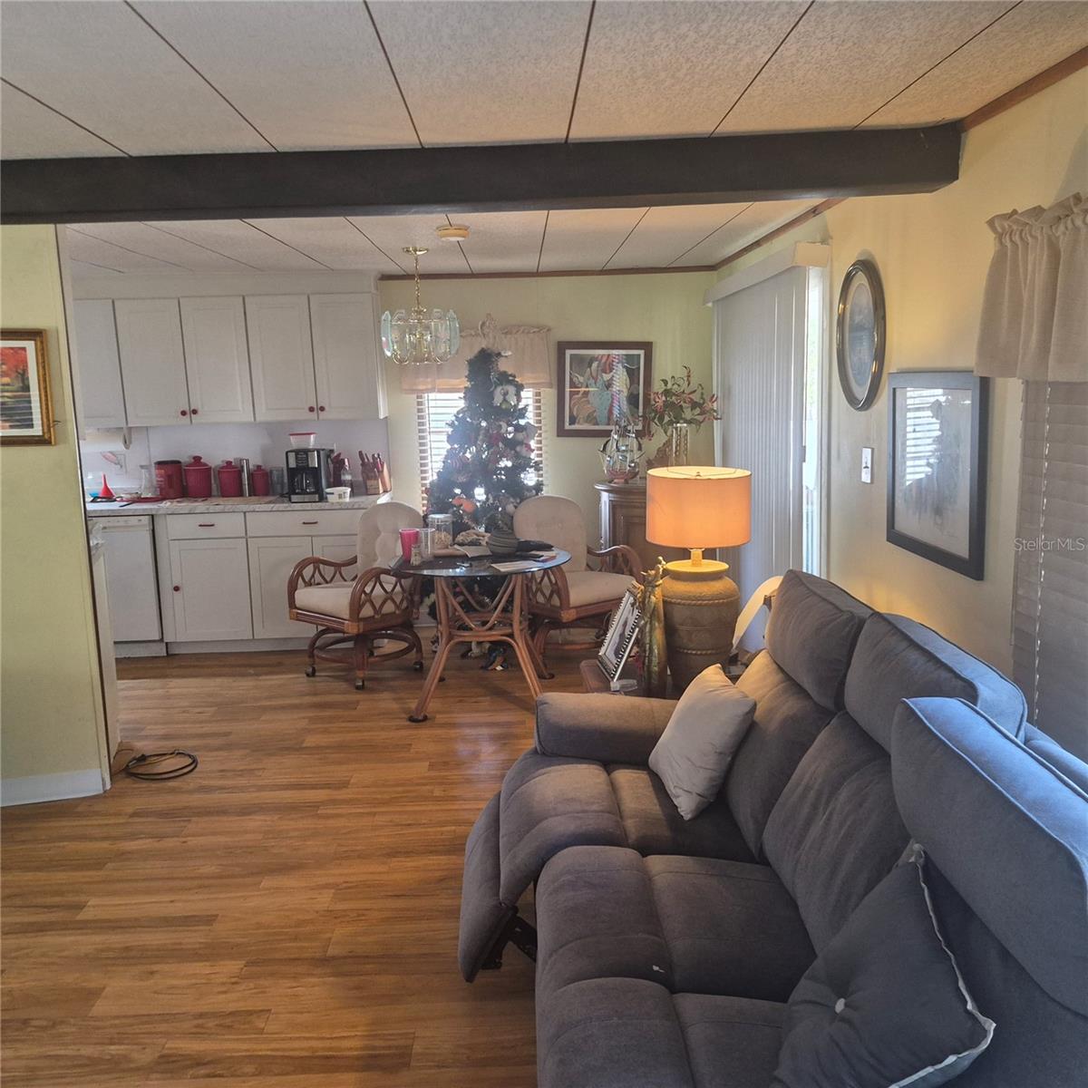 FOUR LAKE ESTATES - Residential