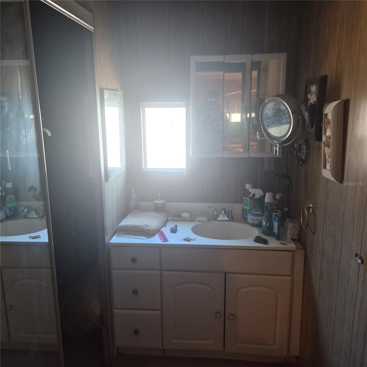 FOUR LAKE ESTATES - Residential