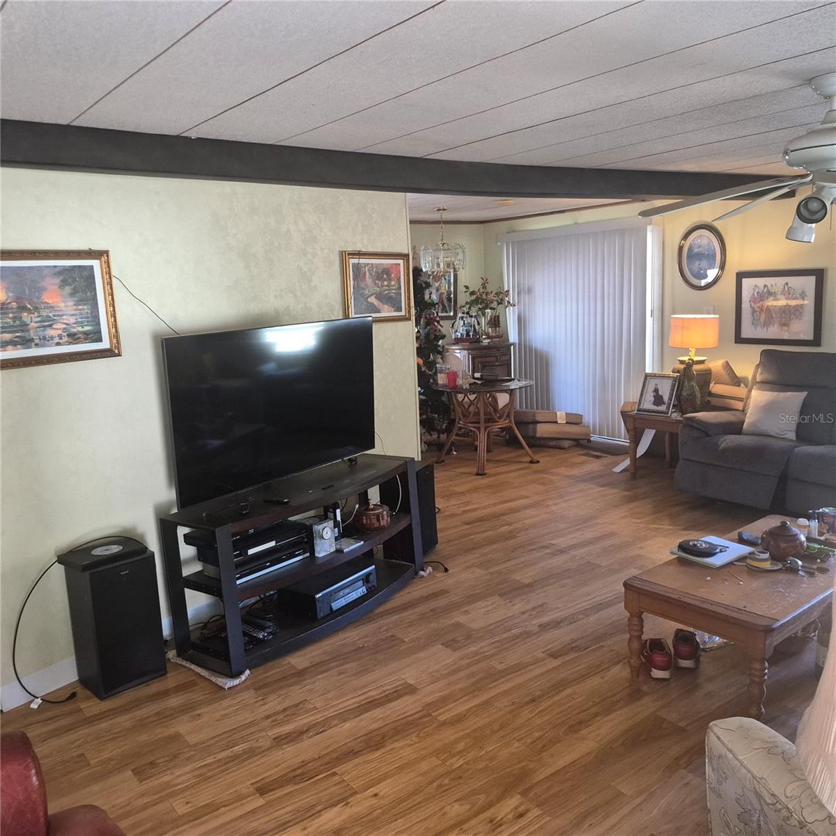 FOUR LAKE ESTATES - Residential