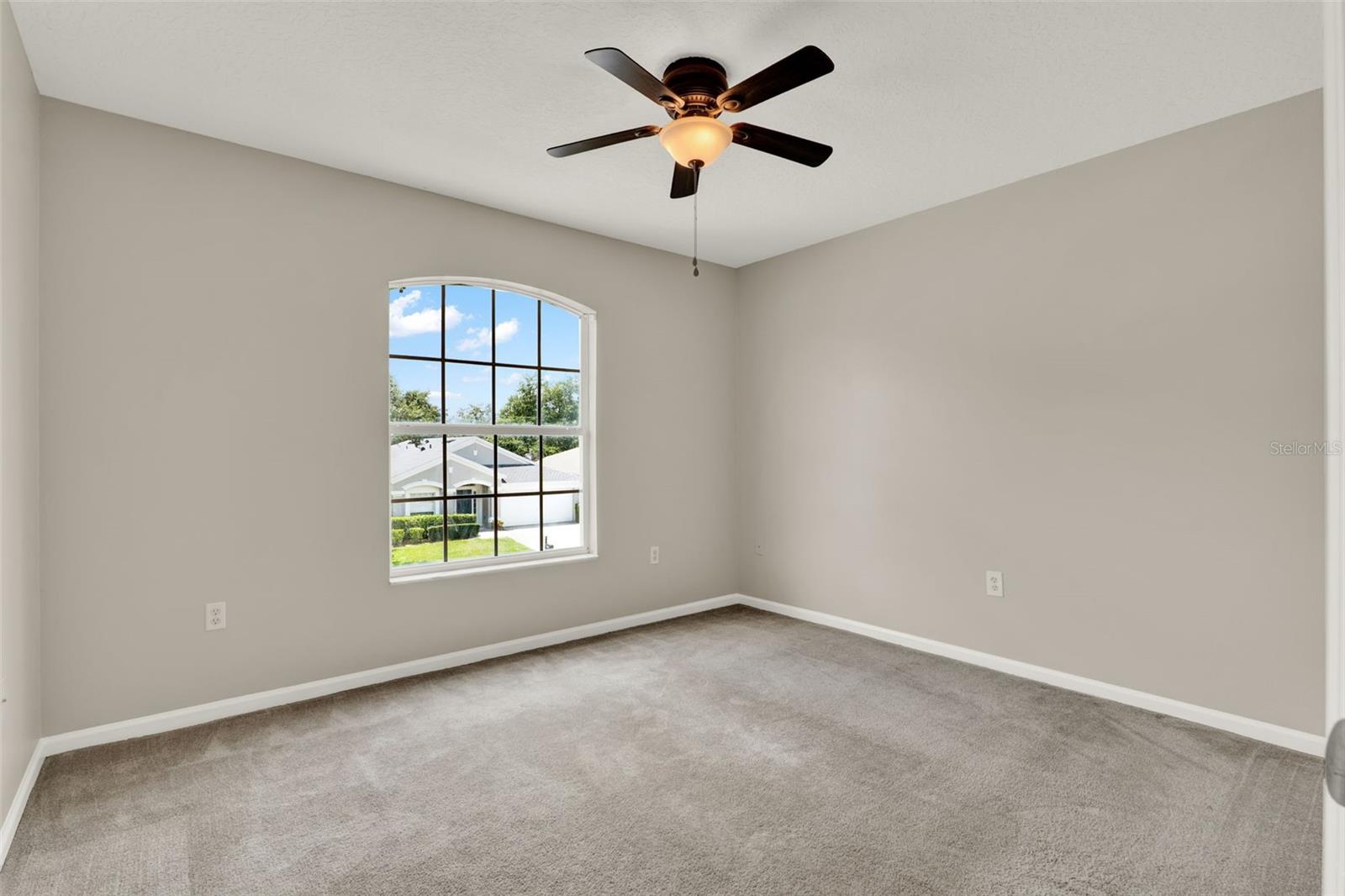 OAKHURST RESERVE UNIT TWO - Residential