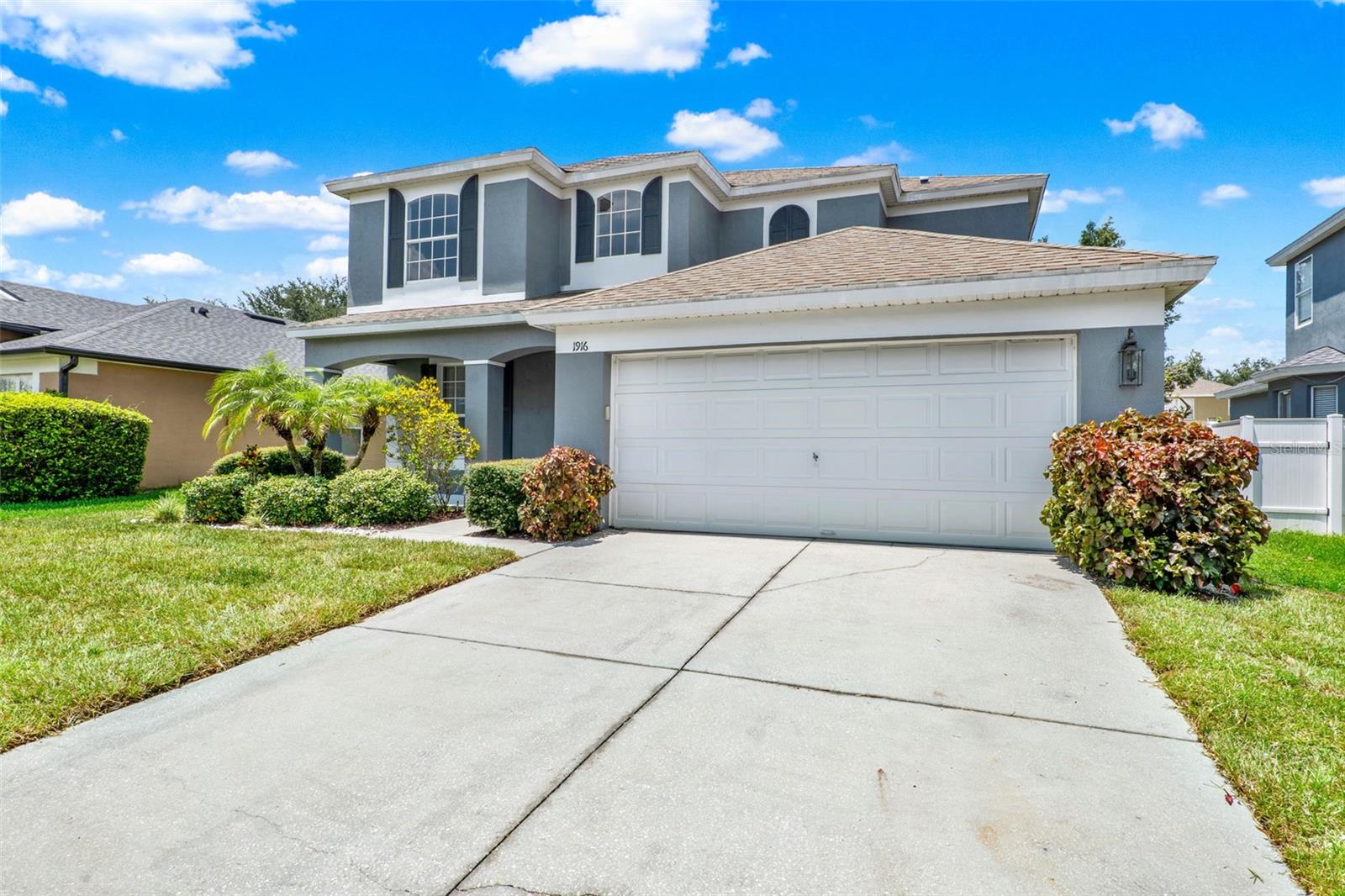 OAKHURST RESERVE UNIT TWO - Residential