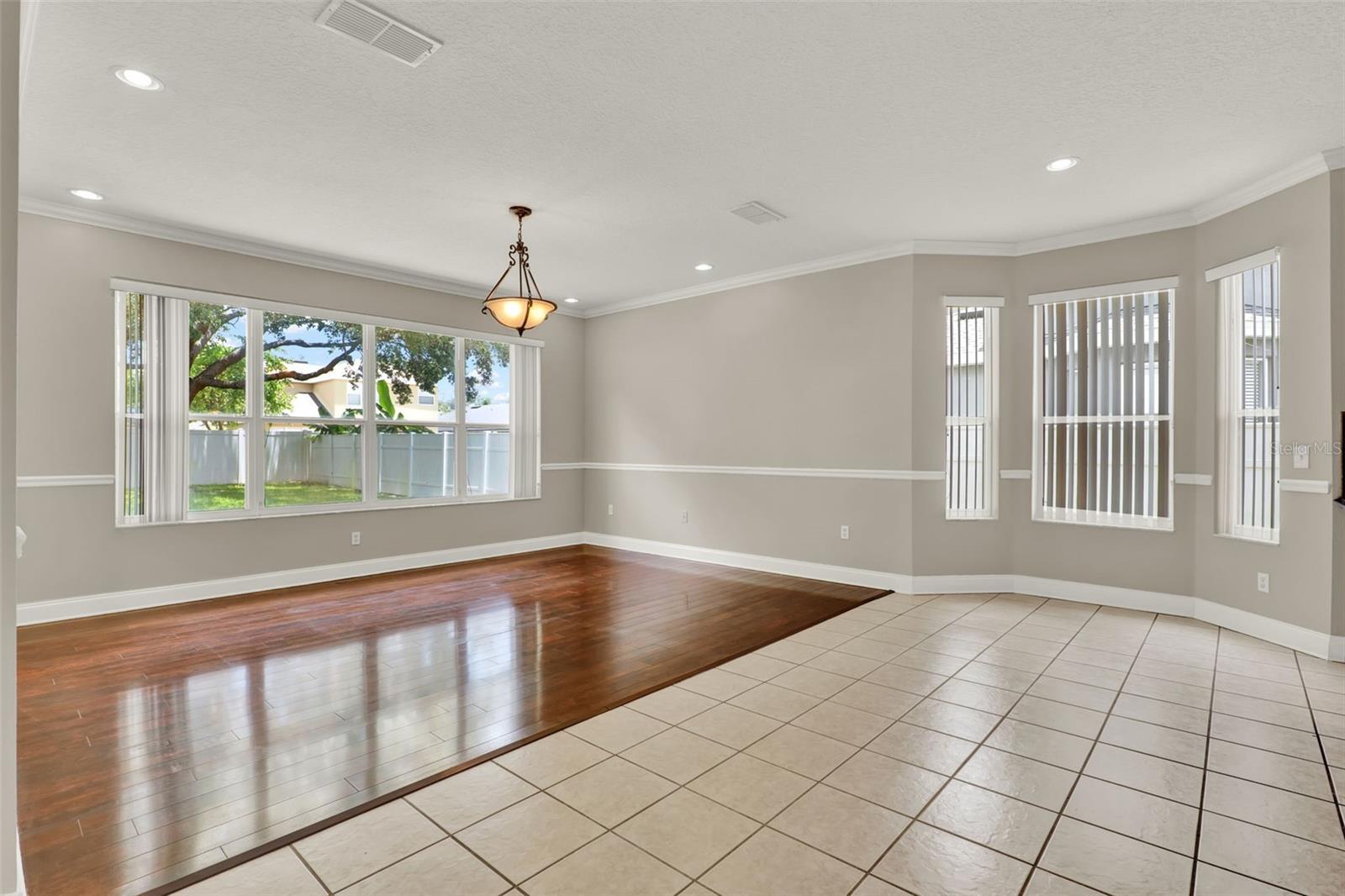 OAKHURST RESERVE UNIT TWO - Residential