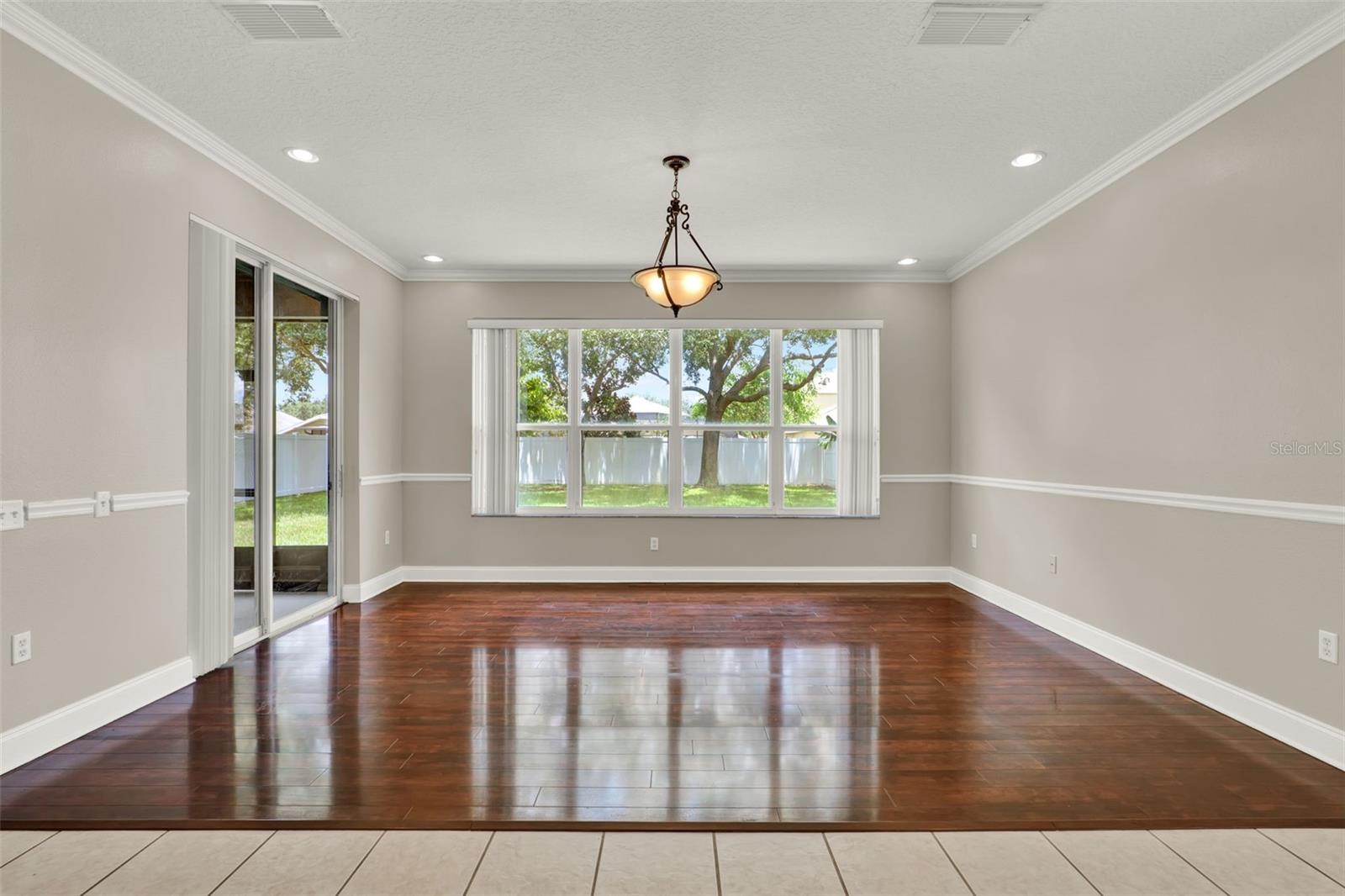 OAKHURST RESERVE UNIT TWO - Residential