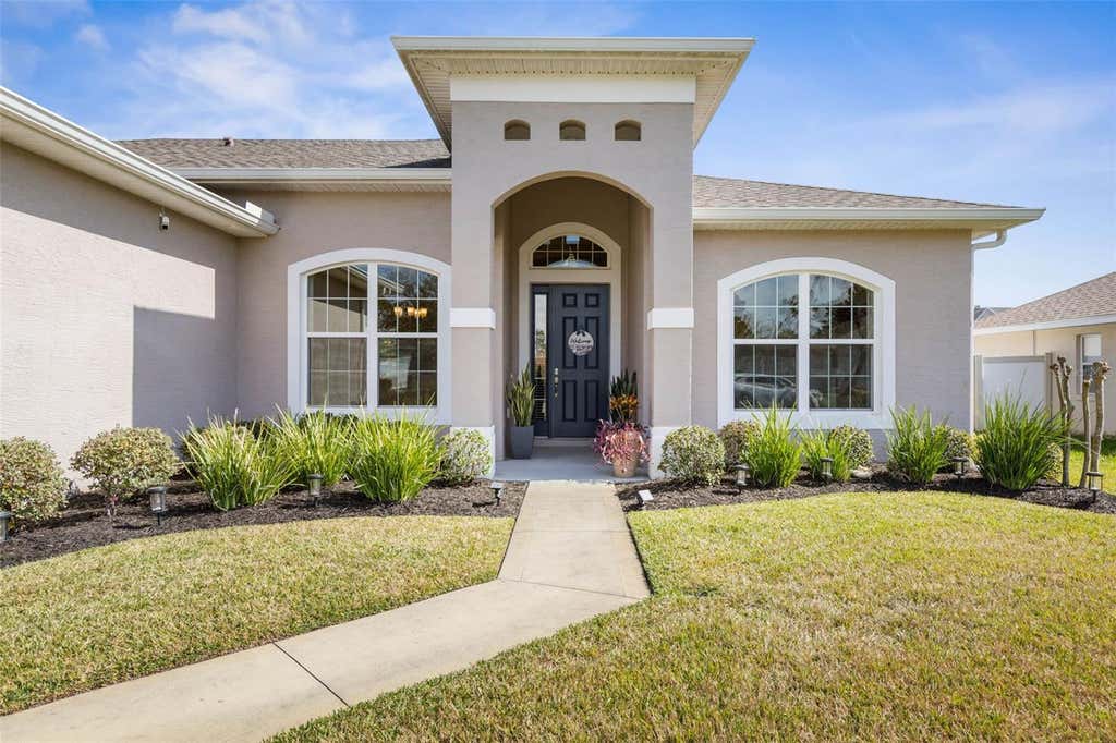Photo of 15 Fairchild Lane, Palm Coast, FL 32137 (MLS # FC320759)