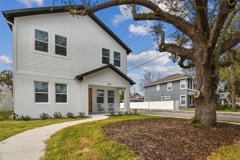 A home in TAMPA