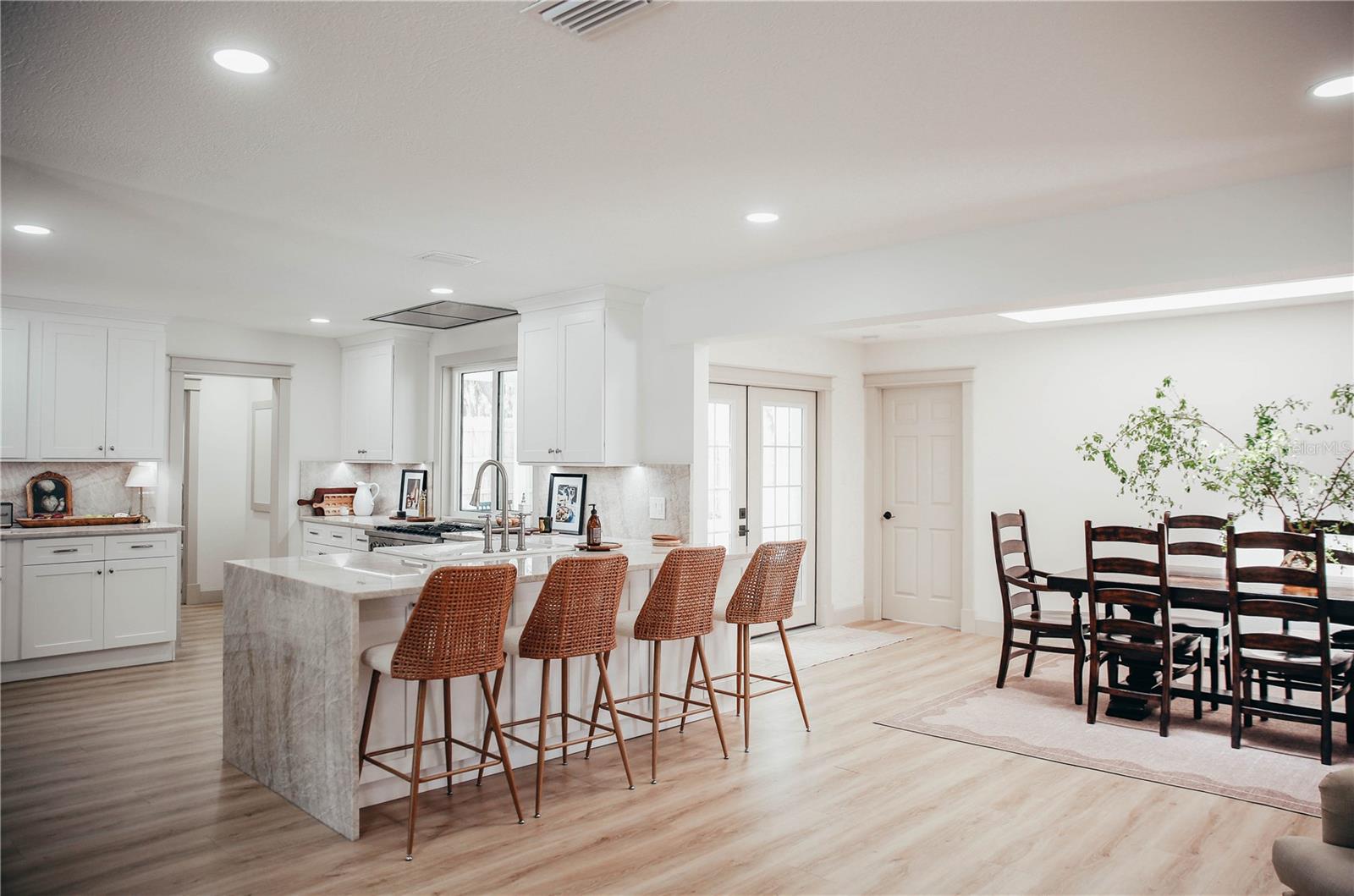 OCEAN BEACH REP - Residential