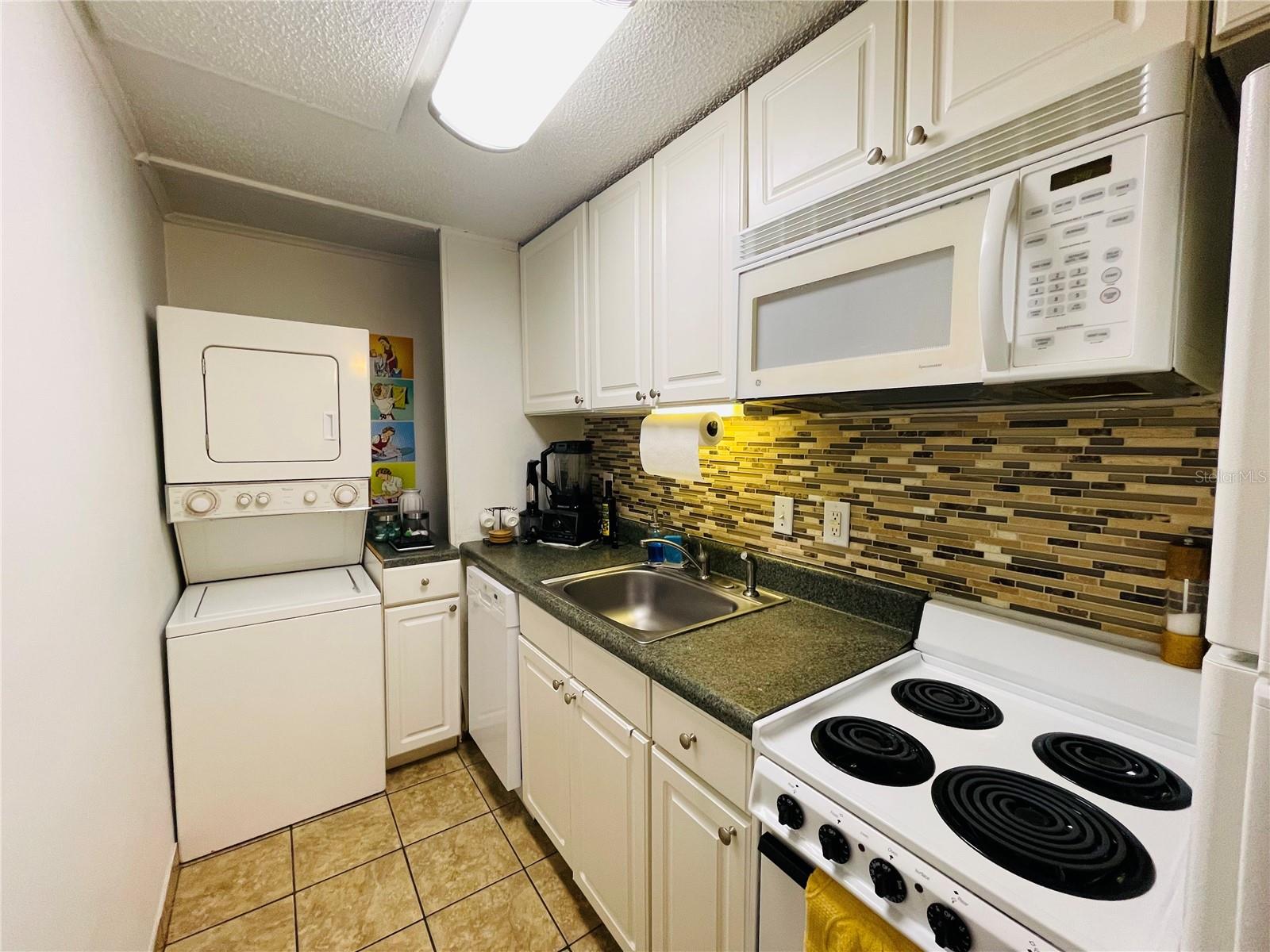 PRAIRIEWOOD - Residential