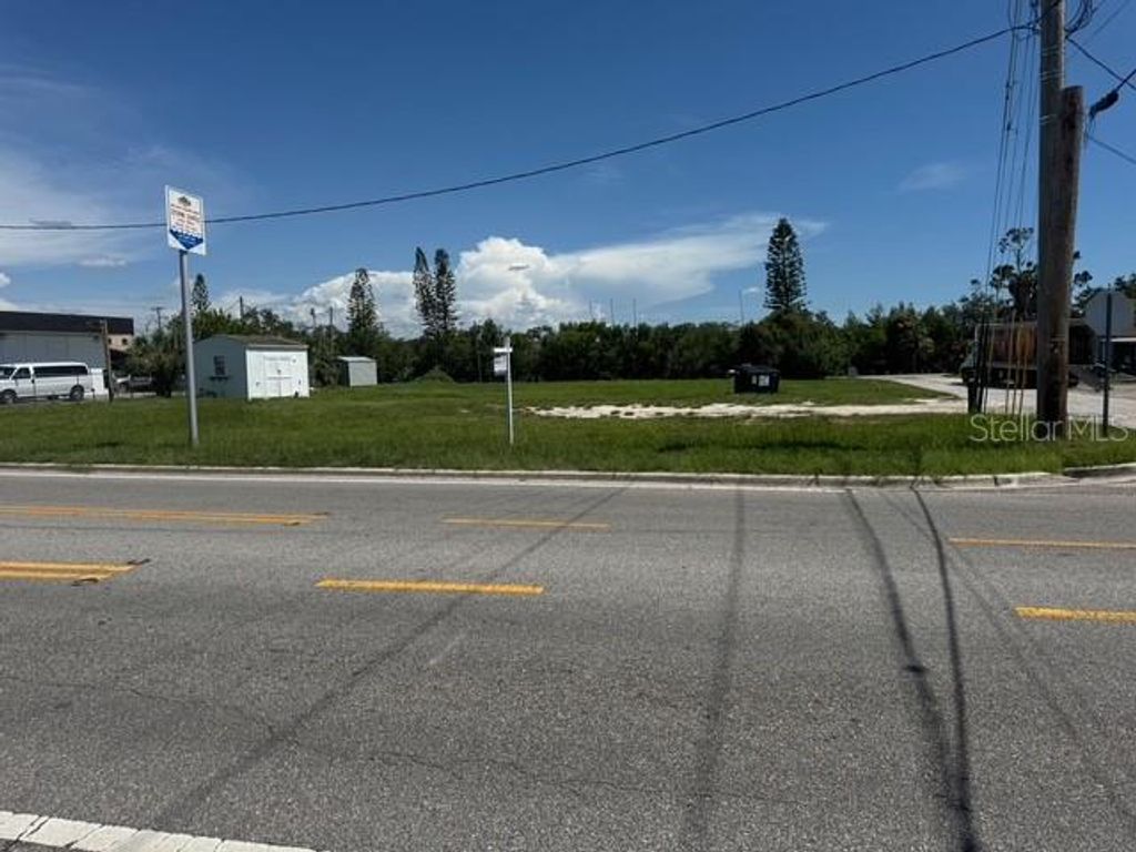 Photo of 203 1st Street NW, Ruskin, FL 33570 (MLS # TB8406126)
