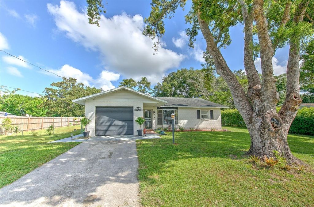 Photo of 37223 Temple Avenue, Zephyrhills, FL 33541 (MLS # TB8432478)