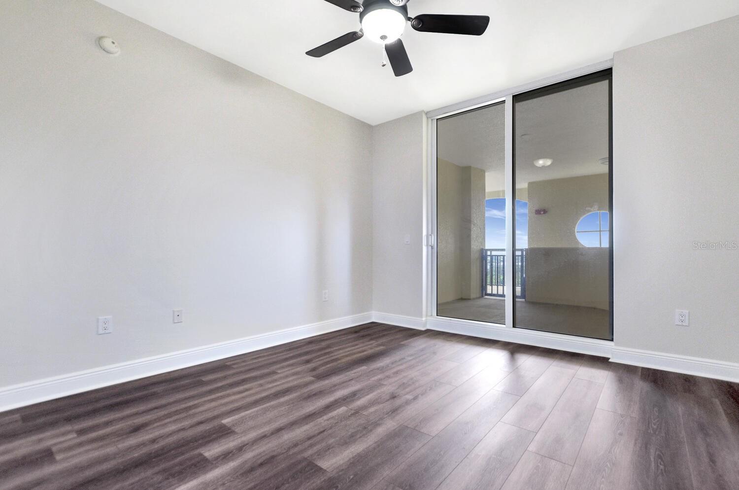 CASTILLO AT WESTSHORE YACHT CL - Residential Lease