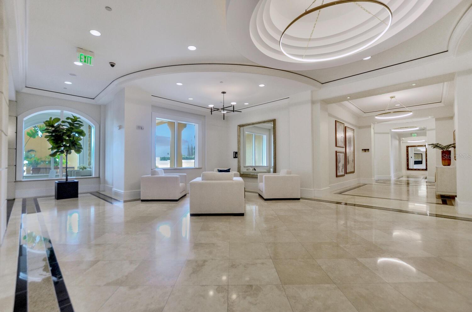 CASTILLO AT WESTSHORE YACHT CL - Residential Lease