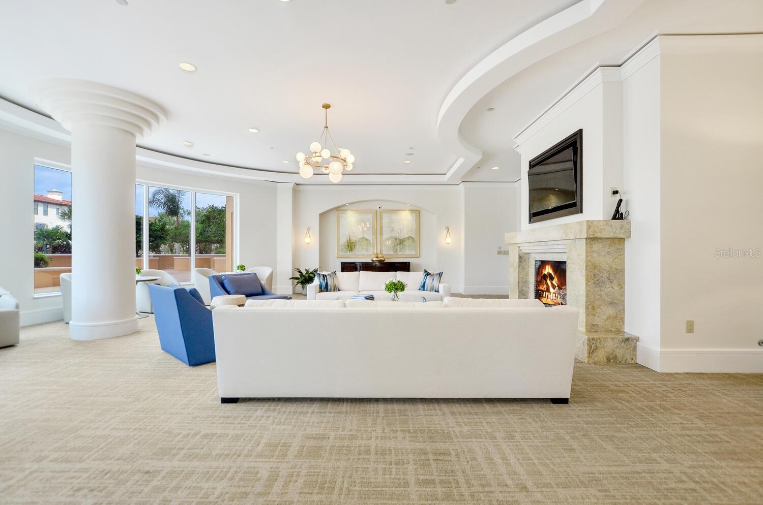 CASTILLO AT WESTSHORE YACHT CL - Residential Lease