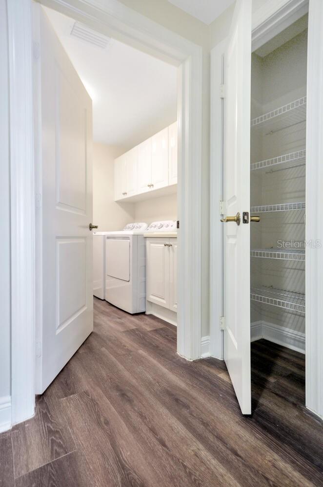 CASTILLO AT WESTSHORE YACHT CL - Residential Lease