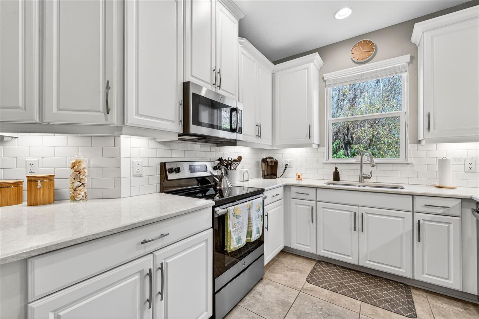 TUSCANY WOODS PRESERVE - Residential