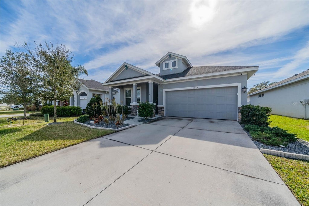 Photo of 5538 Spanish Moss Cove, Bradenton, FL 34203 (MLS # TB8530227)