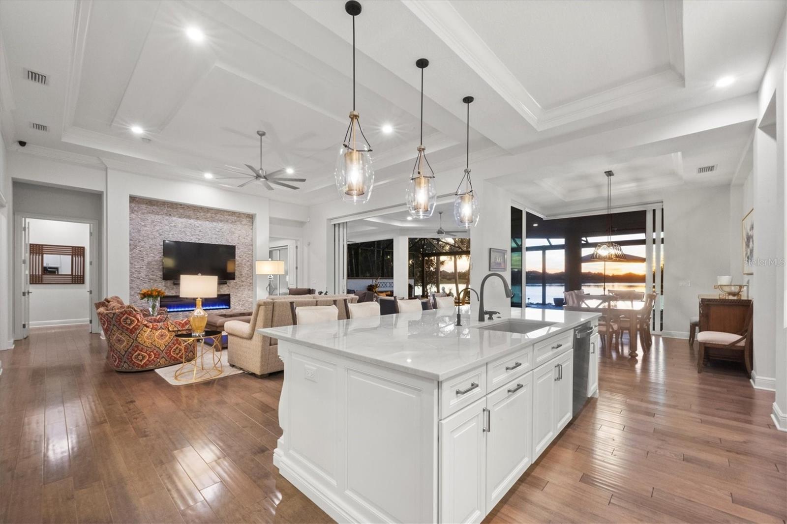 COUNTRY CLUB EAST AT LAKEWD RNCH YY1-4 - Residential