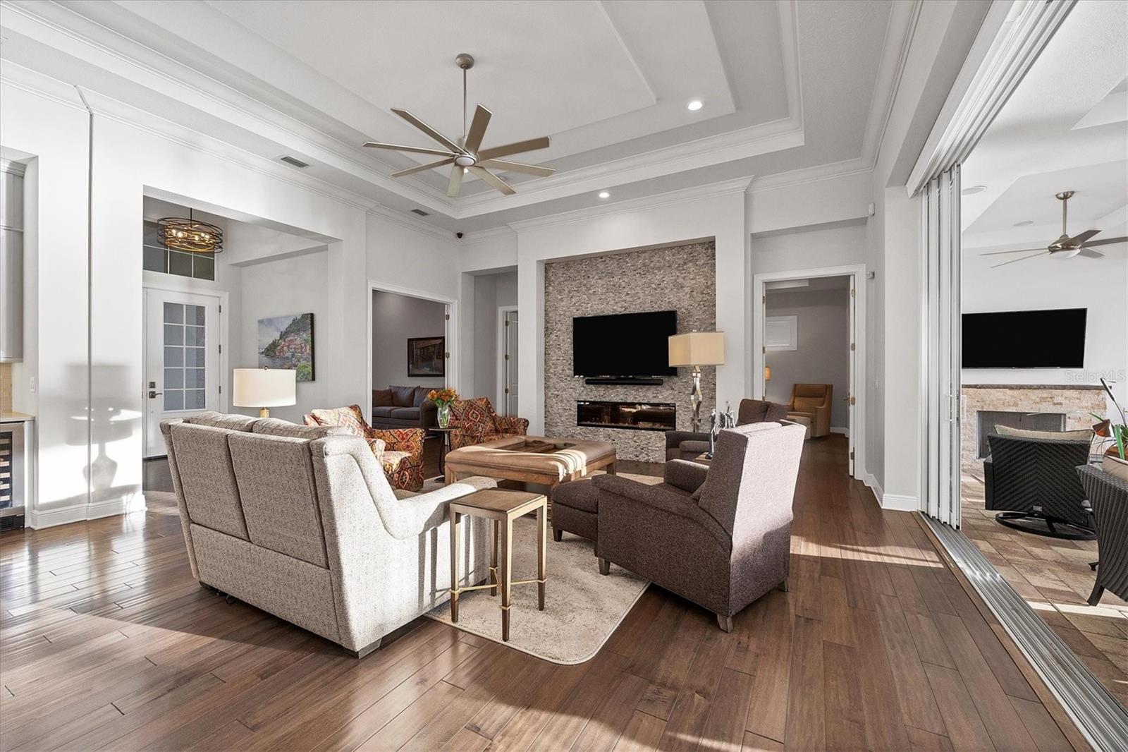 COUNTRY CLUB EAST AT LAKEWD RNCH YY1-4 - Residential