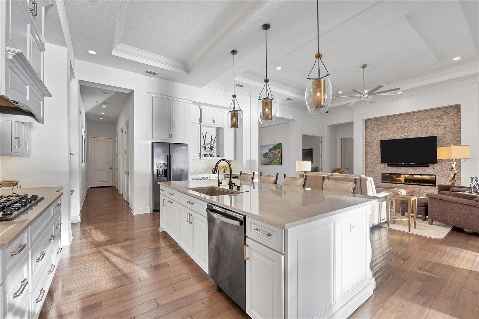 COUNTRY CLUB EAST AT LAKEWD RNCH YY1-4 - Residential