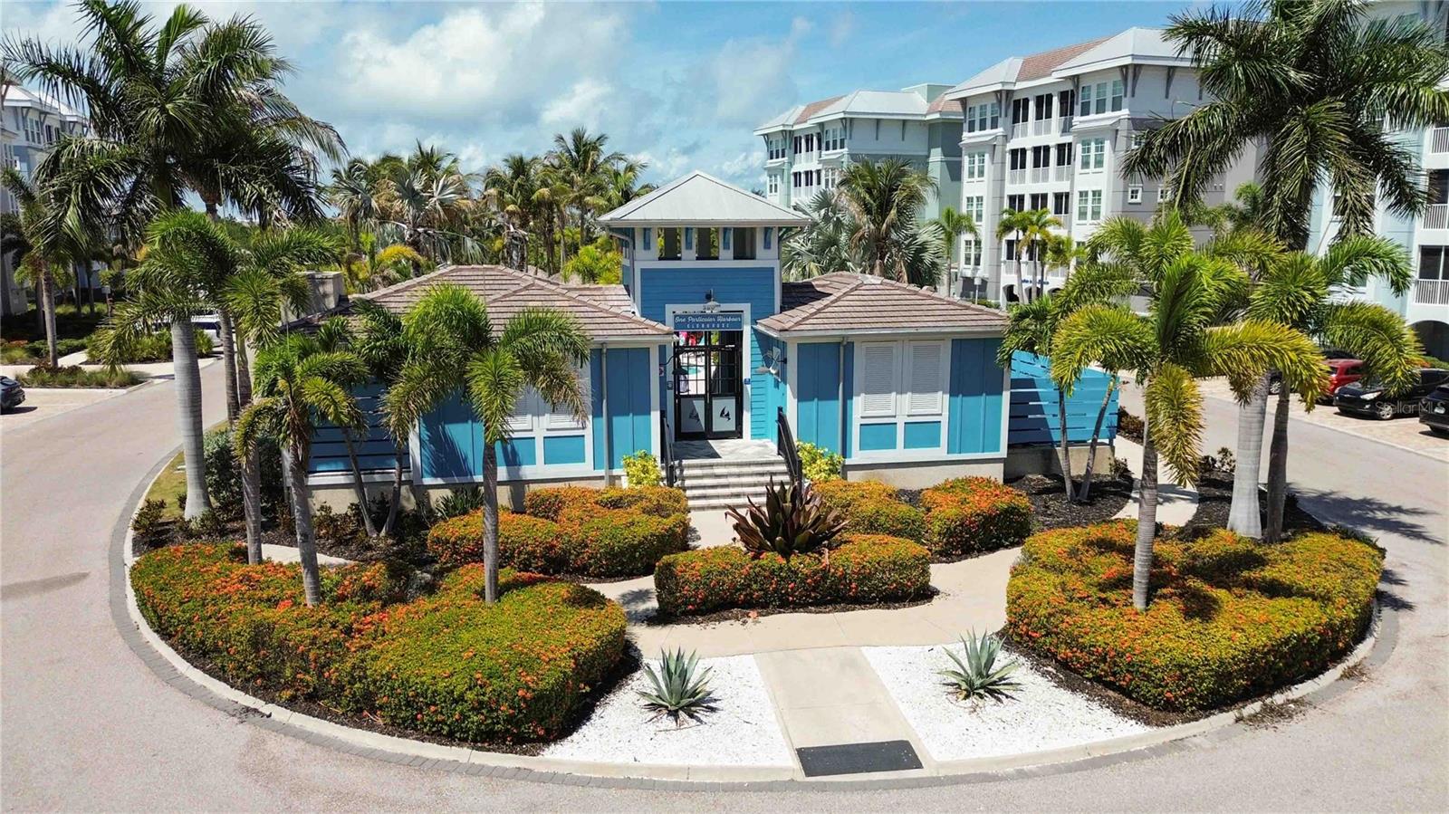 MARINA WALK ON ONE PARTICULAR HARBOUR - Residential