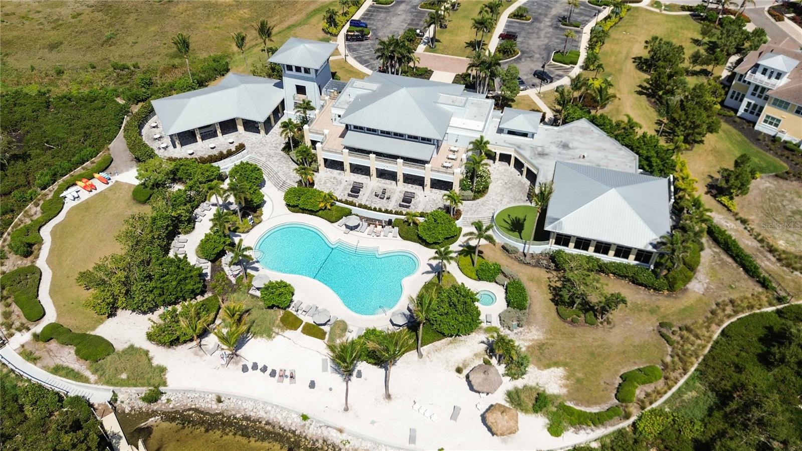 MARINA WALK ON ONE PARTICULAR HARBOUR - Residential