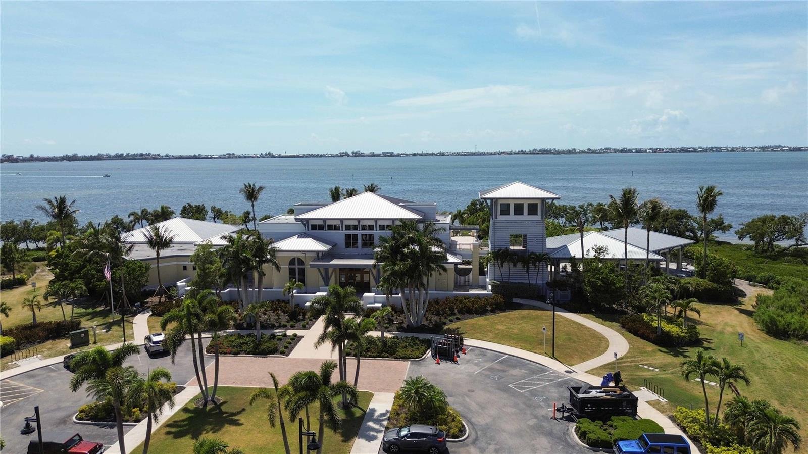 MARINA WALK ON ONE PARTICULAR HARBOUR - Residential