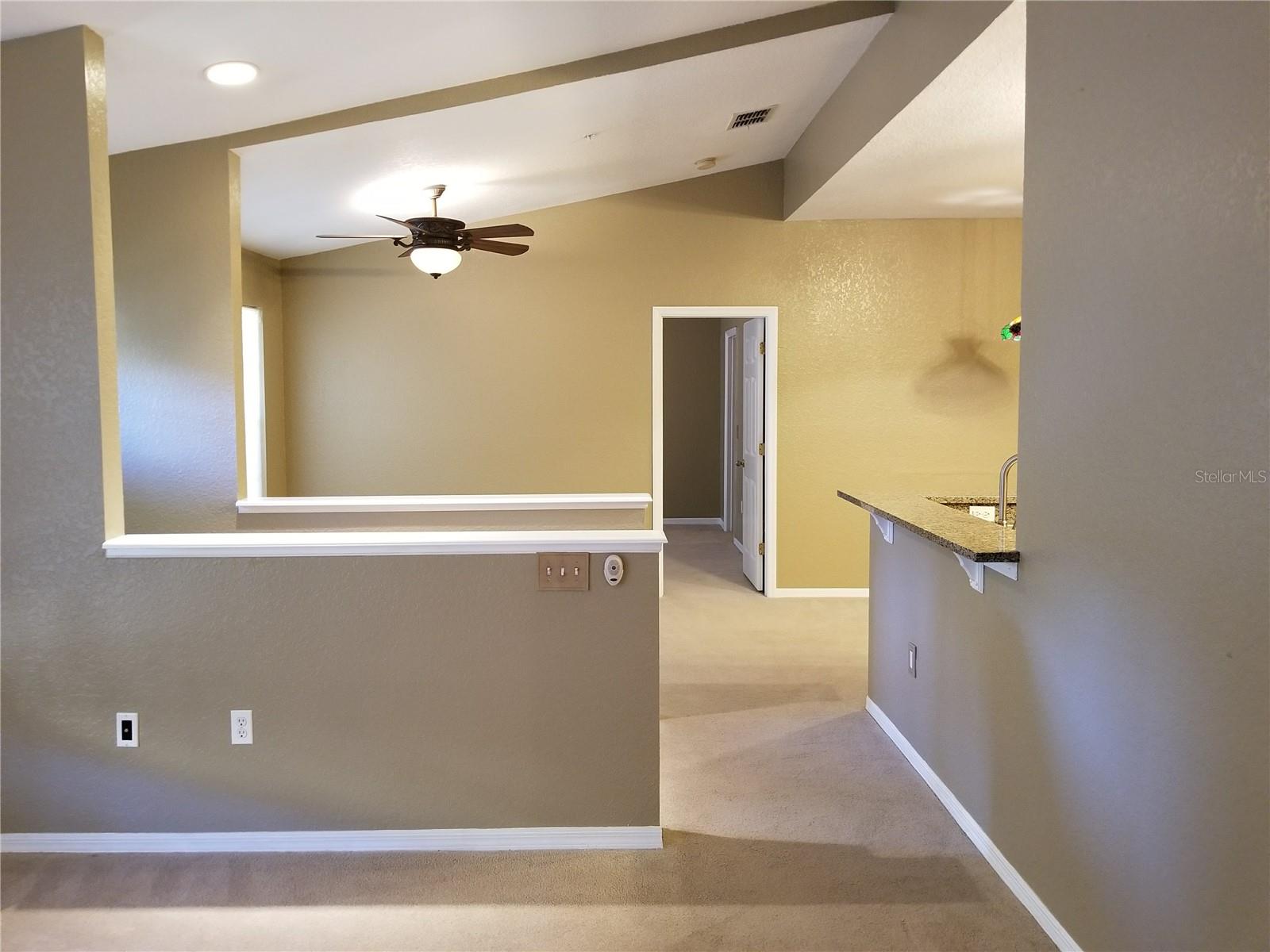 CRESCENT PLACE AT LAKE LOTUS CONDO - Residential Lease