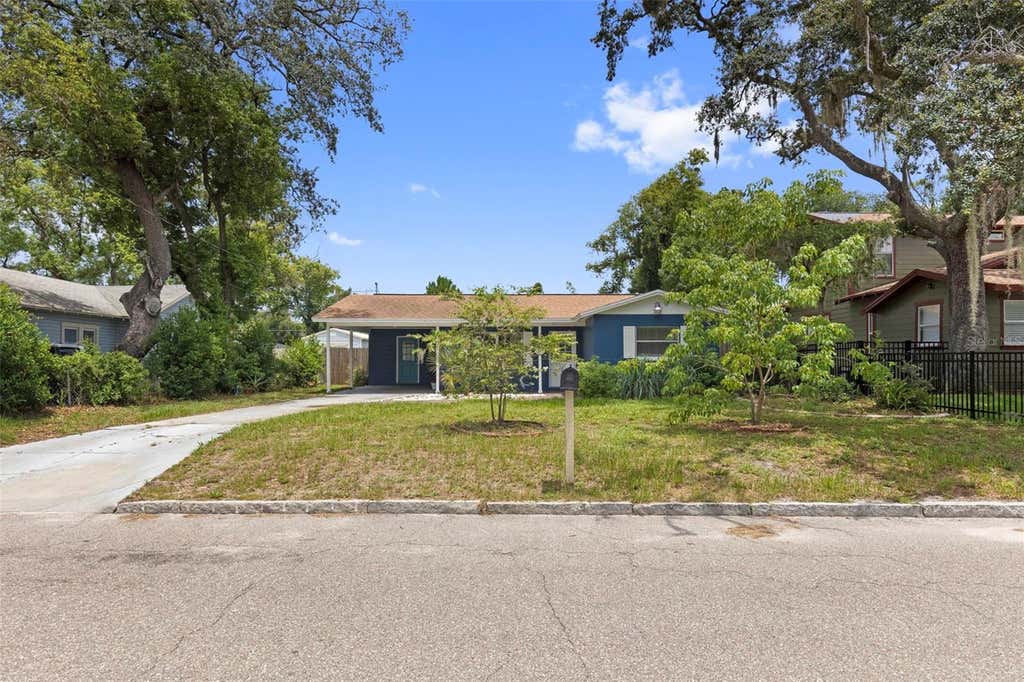 Photo of 1218 E New Orleans Avenue, Tampa, FL 33603 (MLS # TB8530212)
