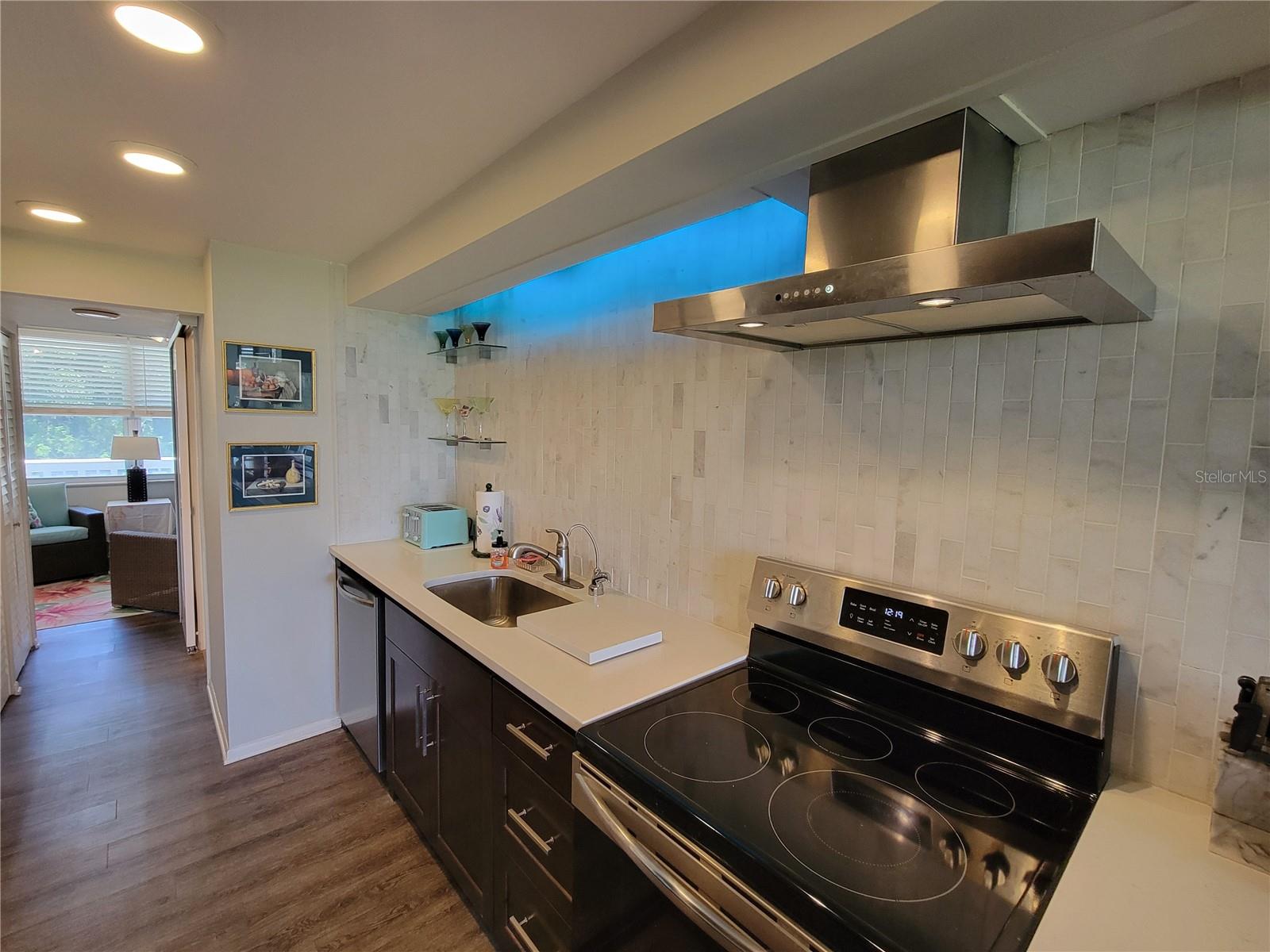 WINSTON PARK NORTHEAST - Residential