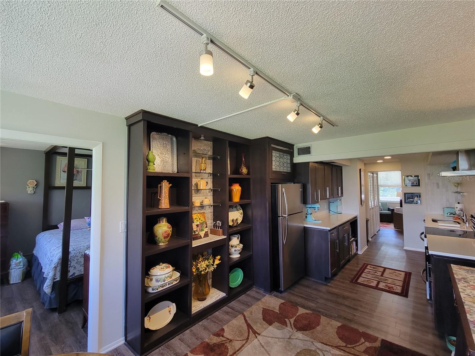 WINSTON PARK NORTHEAST - Residential