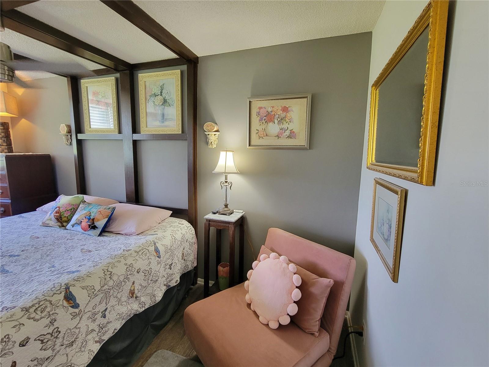 WINSTON PARK NORTHEAST - Residential