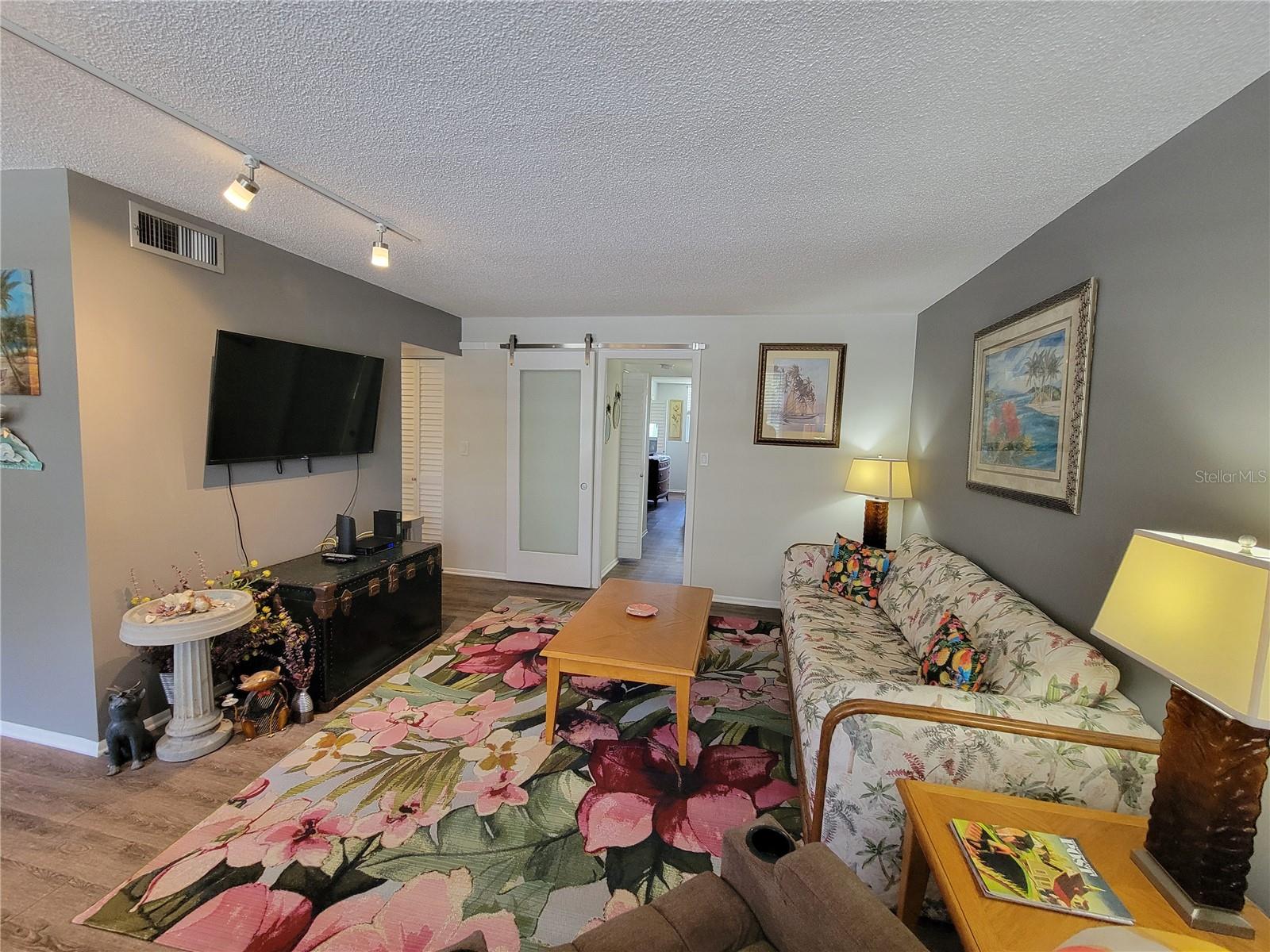 WINSTON PARK NORTHEAST - Residential