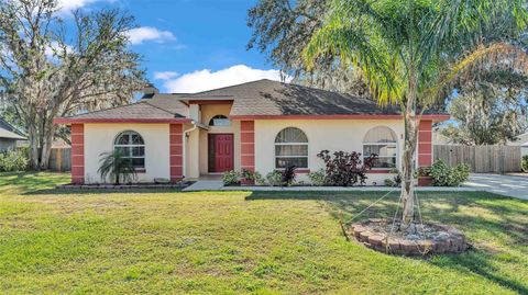 A home in LAKELAND