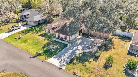 A home in LAKELAND