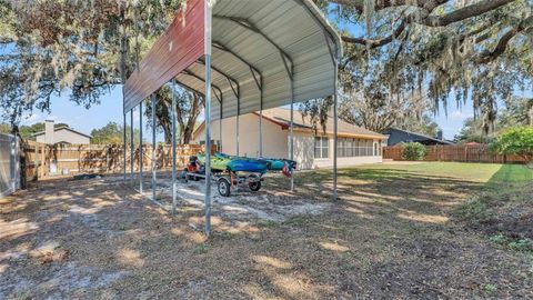 A home in LAKELAND