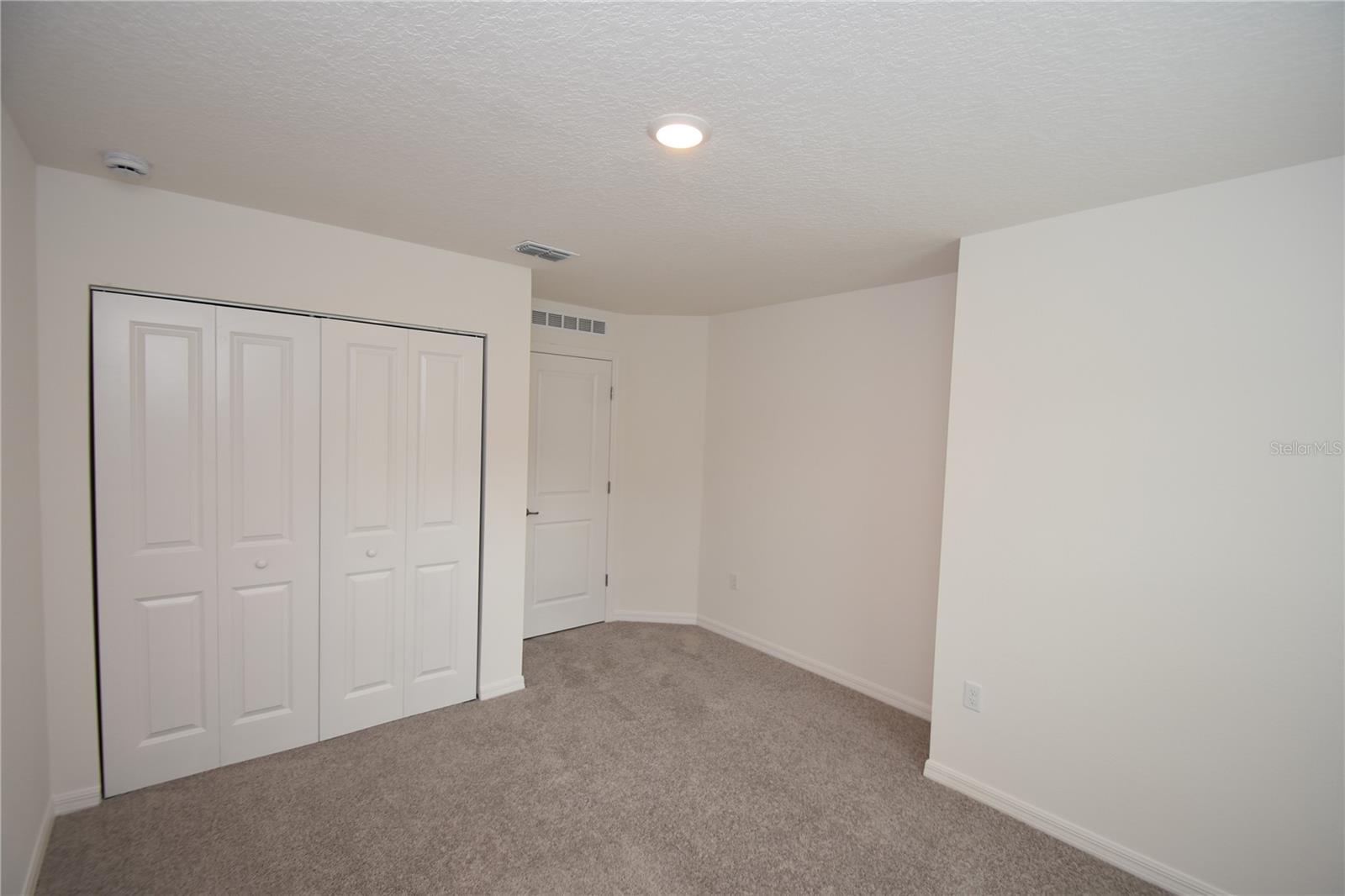 QUAIL HOLLOW - Residential Lease
