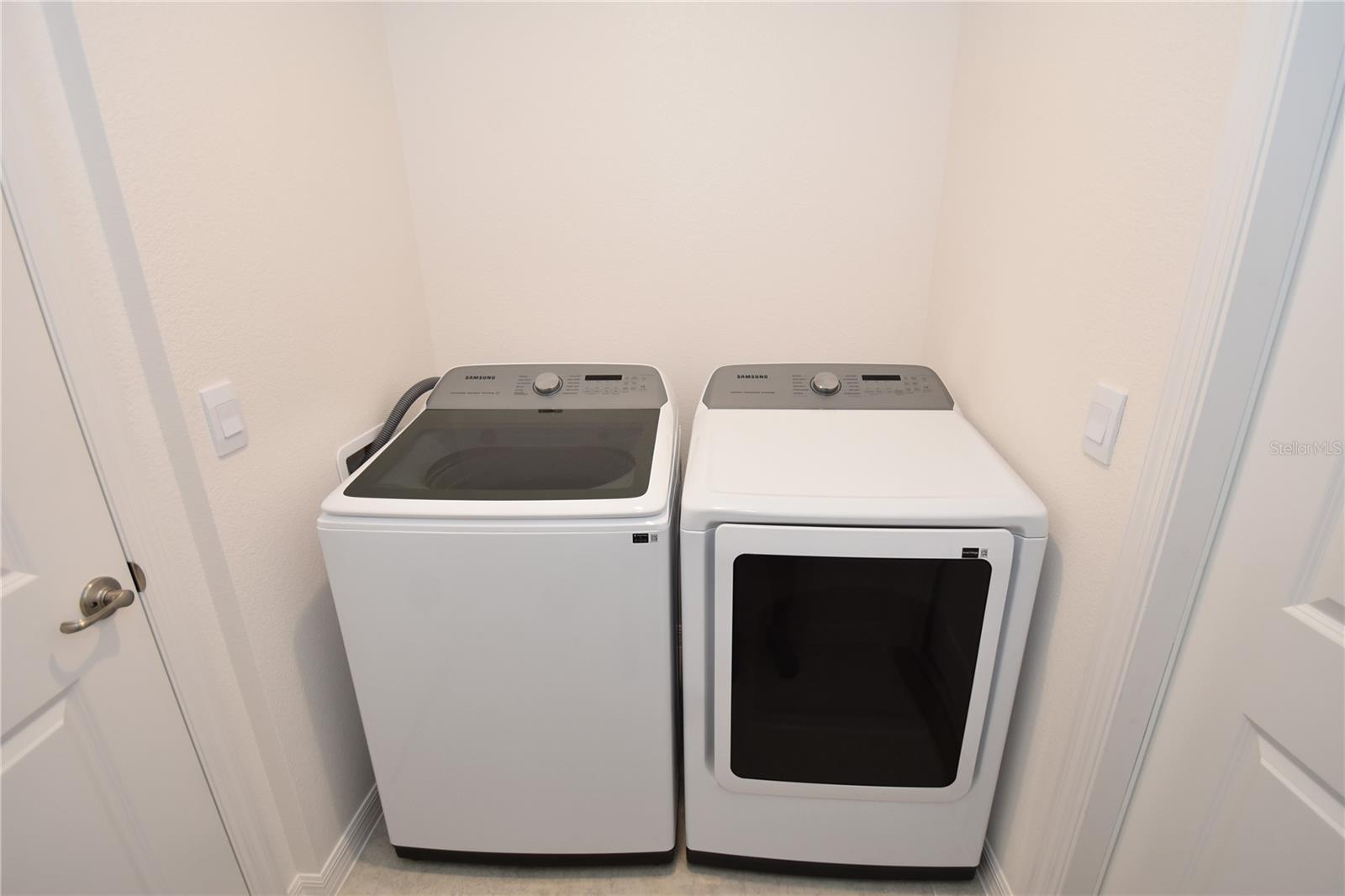 QUAIL HOLLOW - Residential Lease