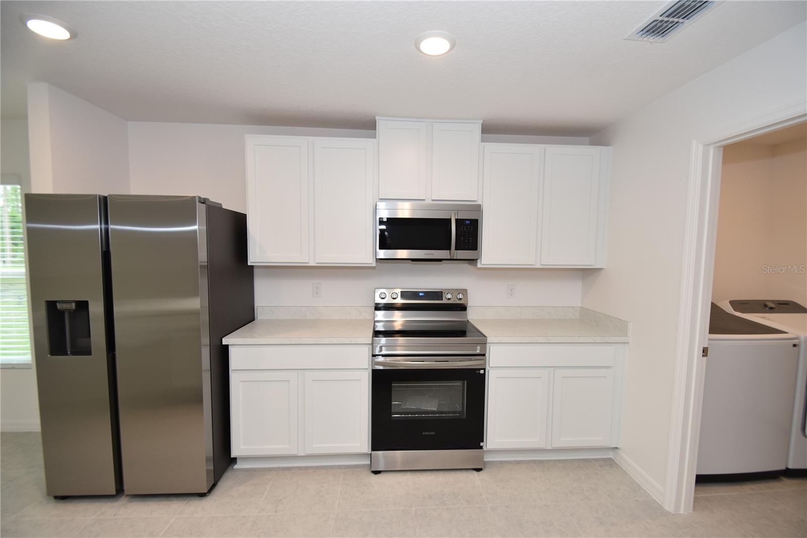 QUAIL HOLLOW - Residential Lease