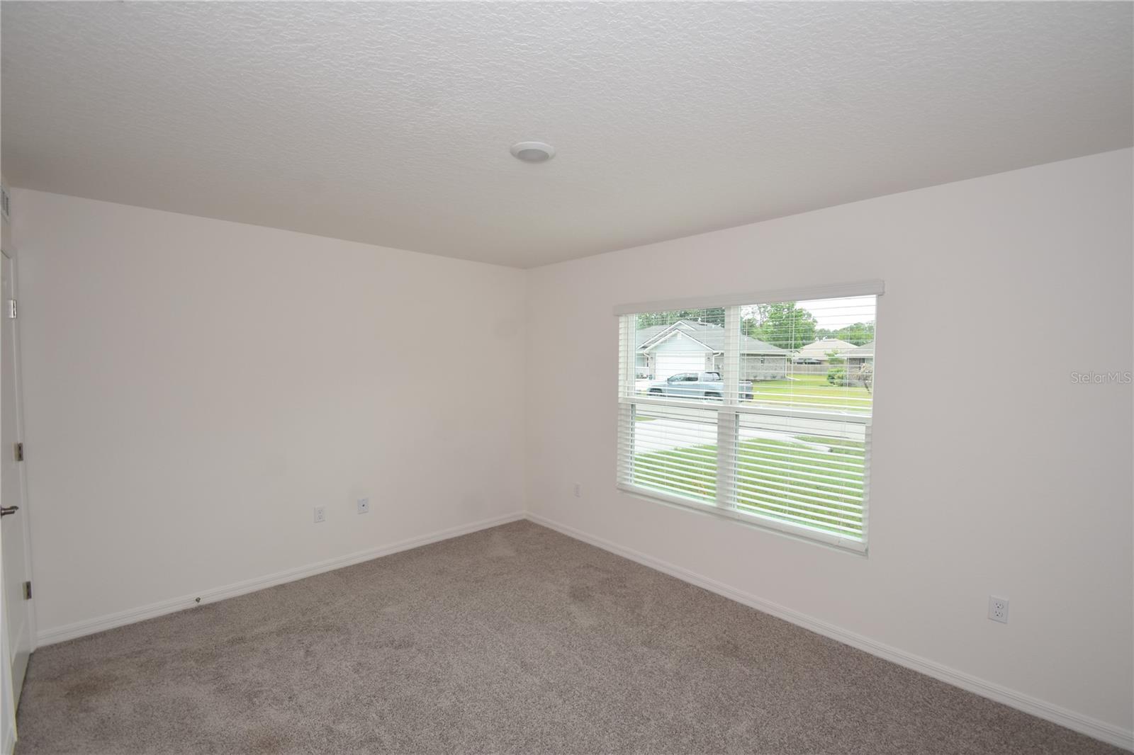 QUAIL HOLLOW - Residential Lease