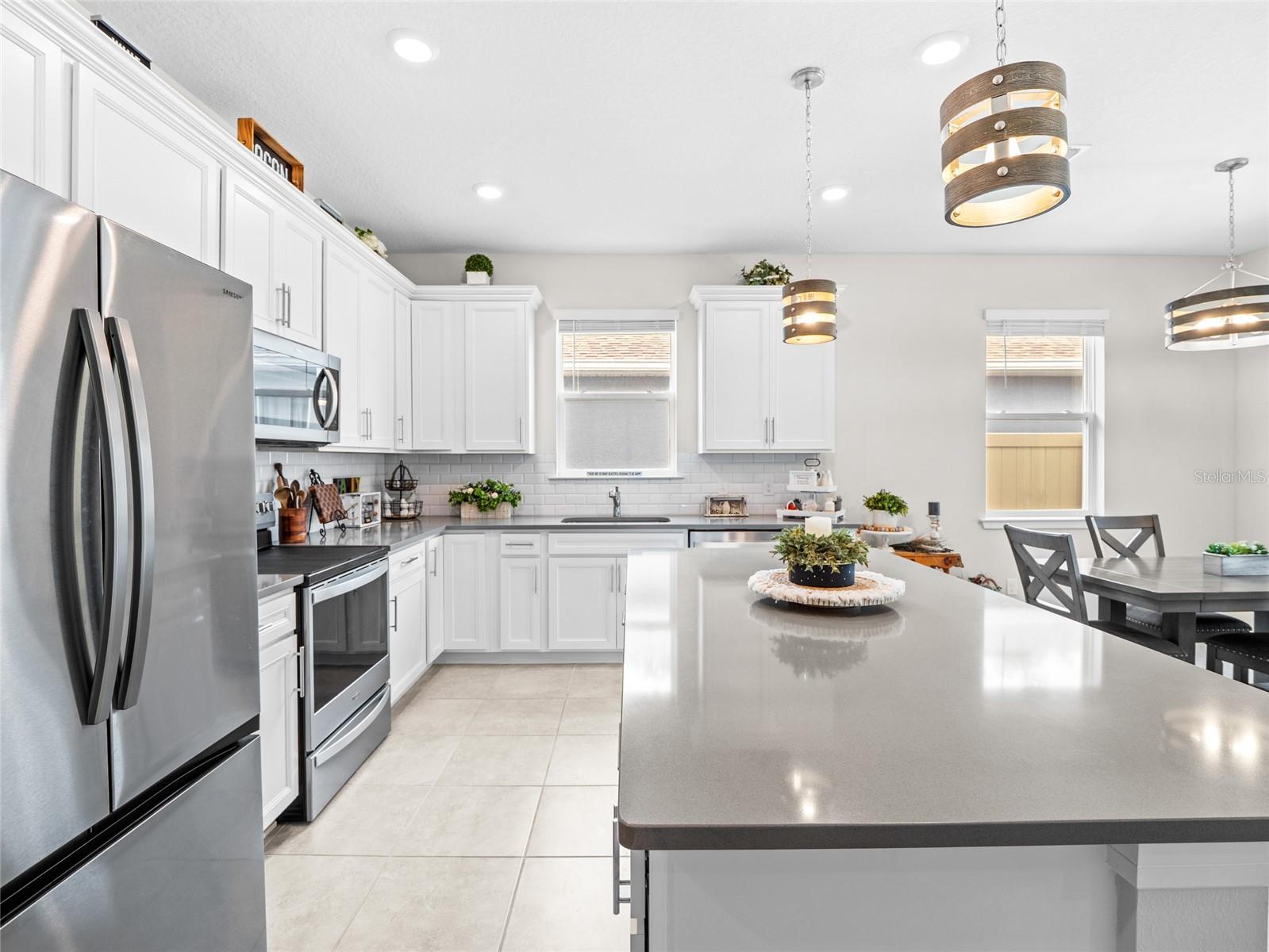 CANOPY TERRACE MB 63 PGS 139-143 - Residential