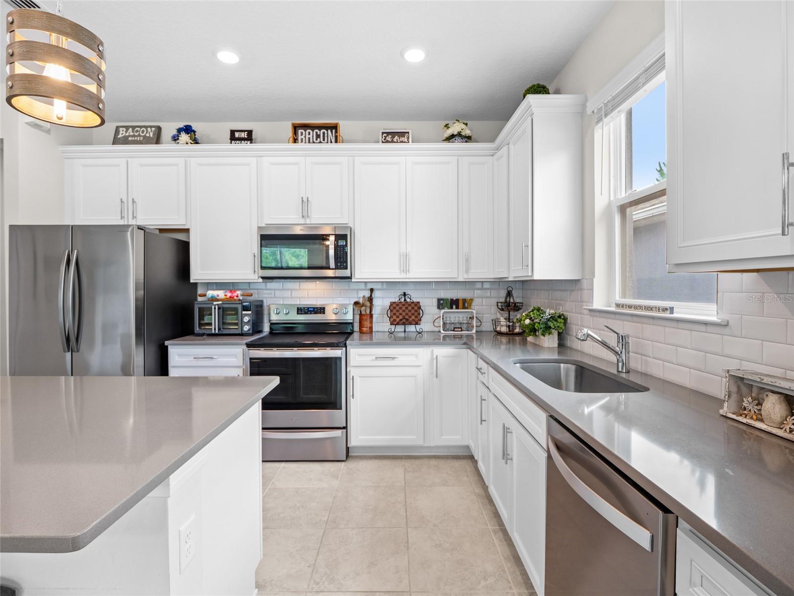 CANOPY TERRACE MB 63 PGS 139-143 - Residential