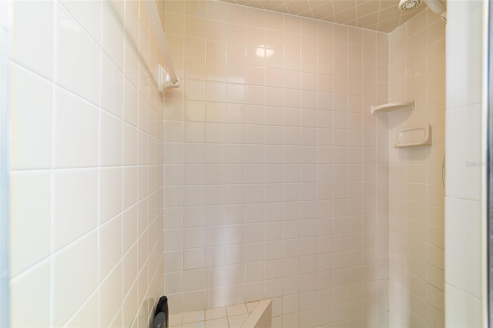 OAK RUN COUNTRY CLUB - Residential