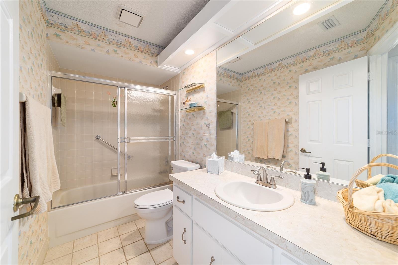 OAK RUN COUNTRY CLUB - Residential