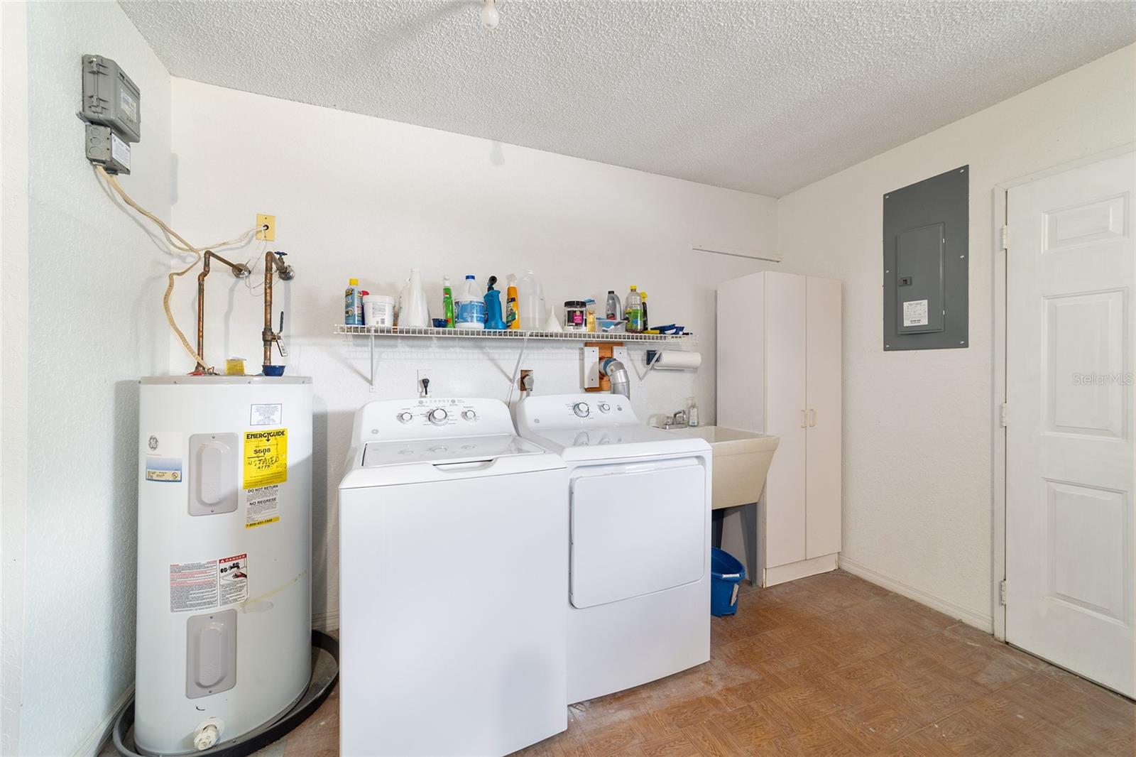 OAK RUN COUNTRY CLUB - Residential