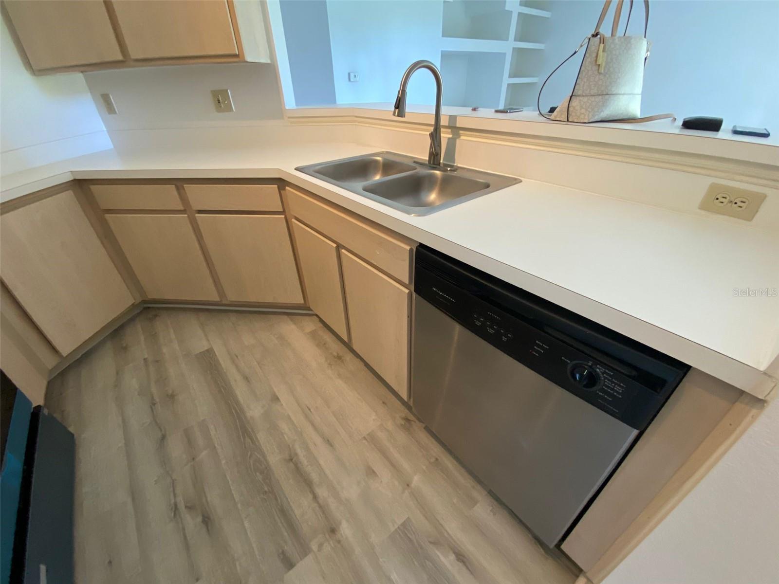 BERMUDA DUNES - Residential