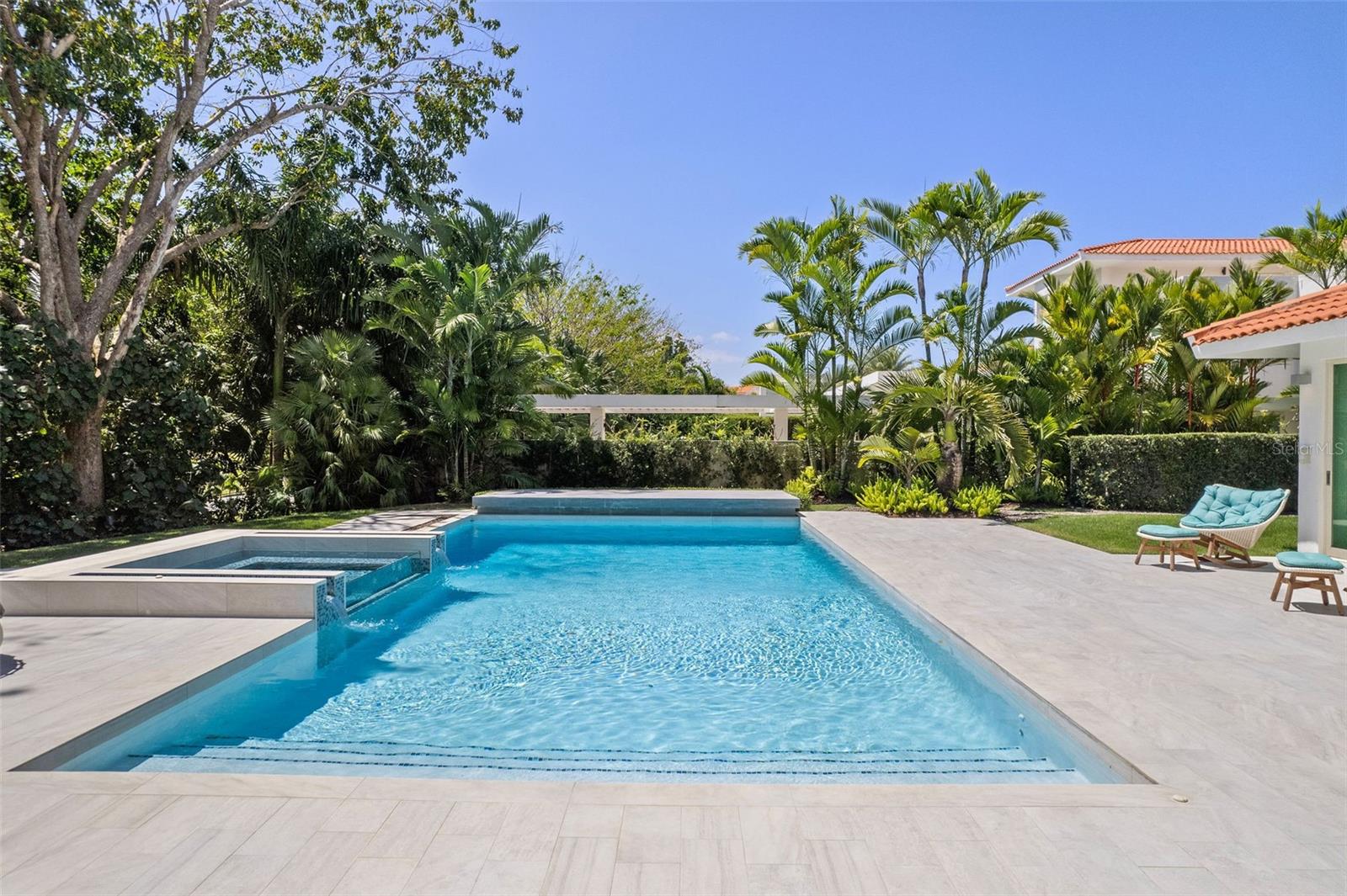 DORADO BEACH EAST - Residential
