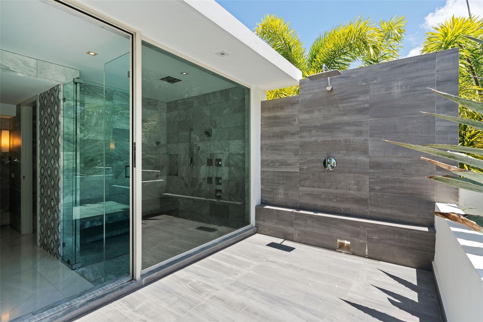 DORADO BEACH EAST - Residential