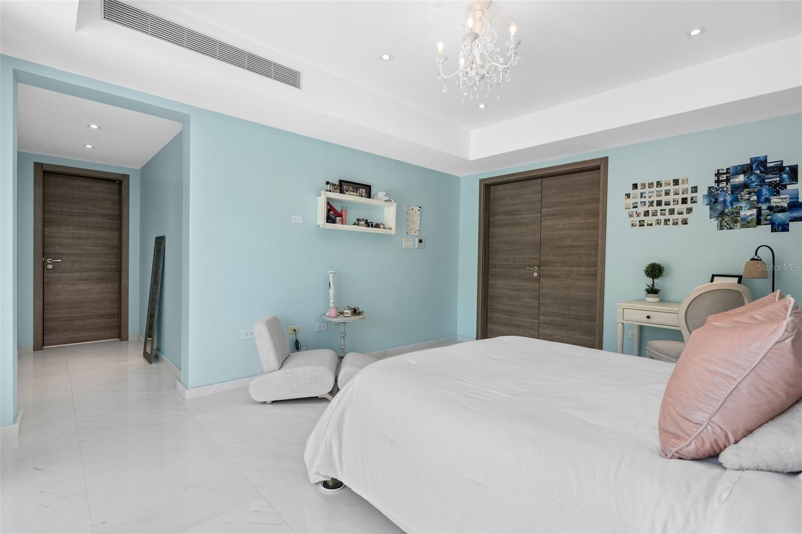 DORADO BEACH EAST - Residential