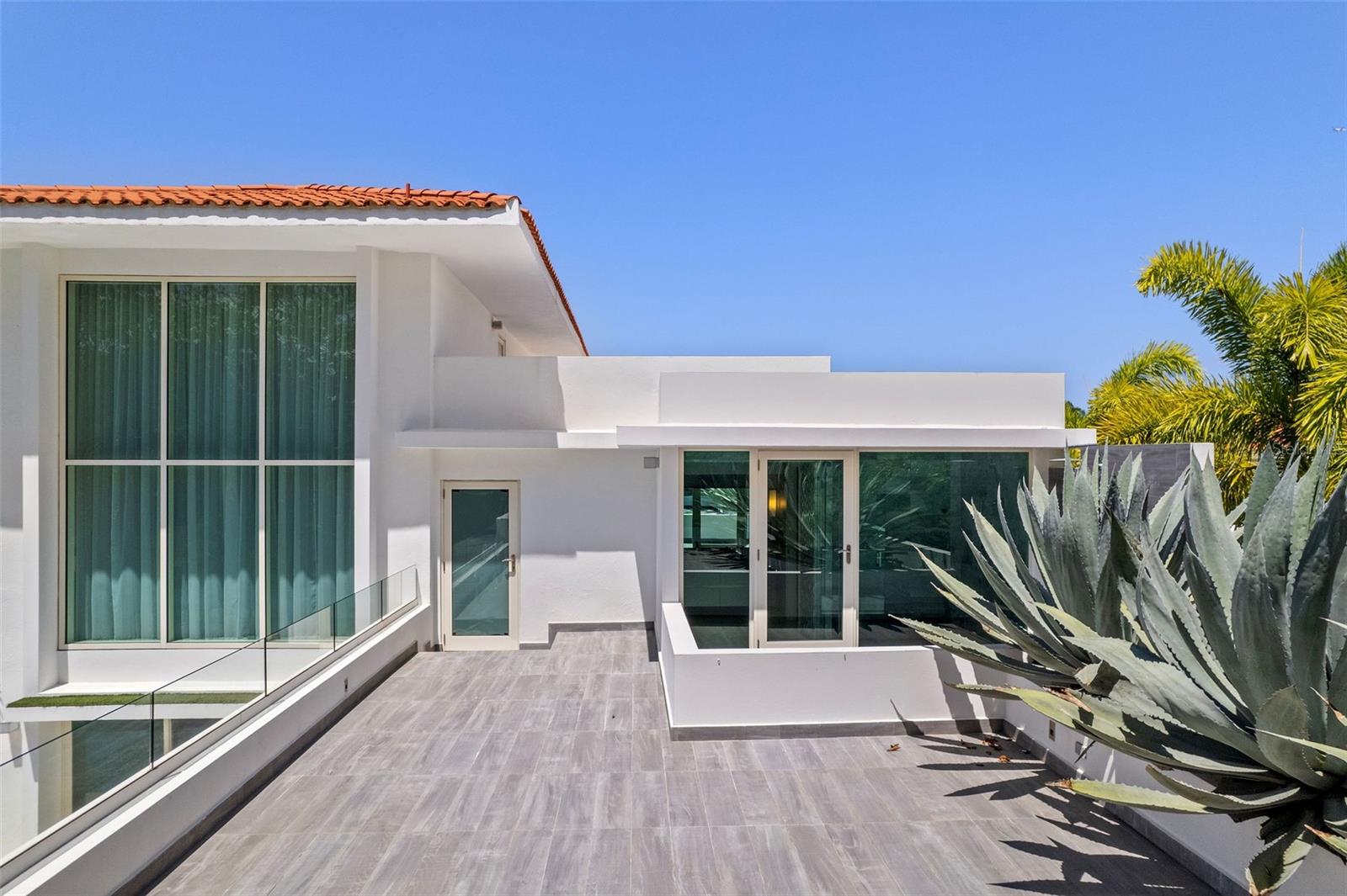 DORADO BEACH EAST - Residential