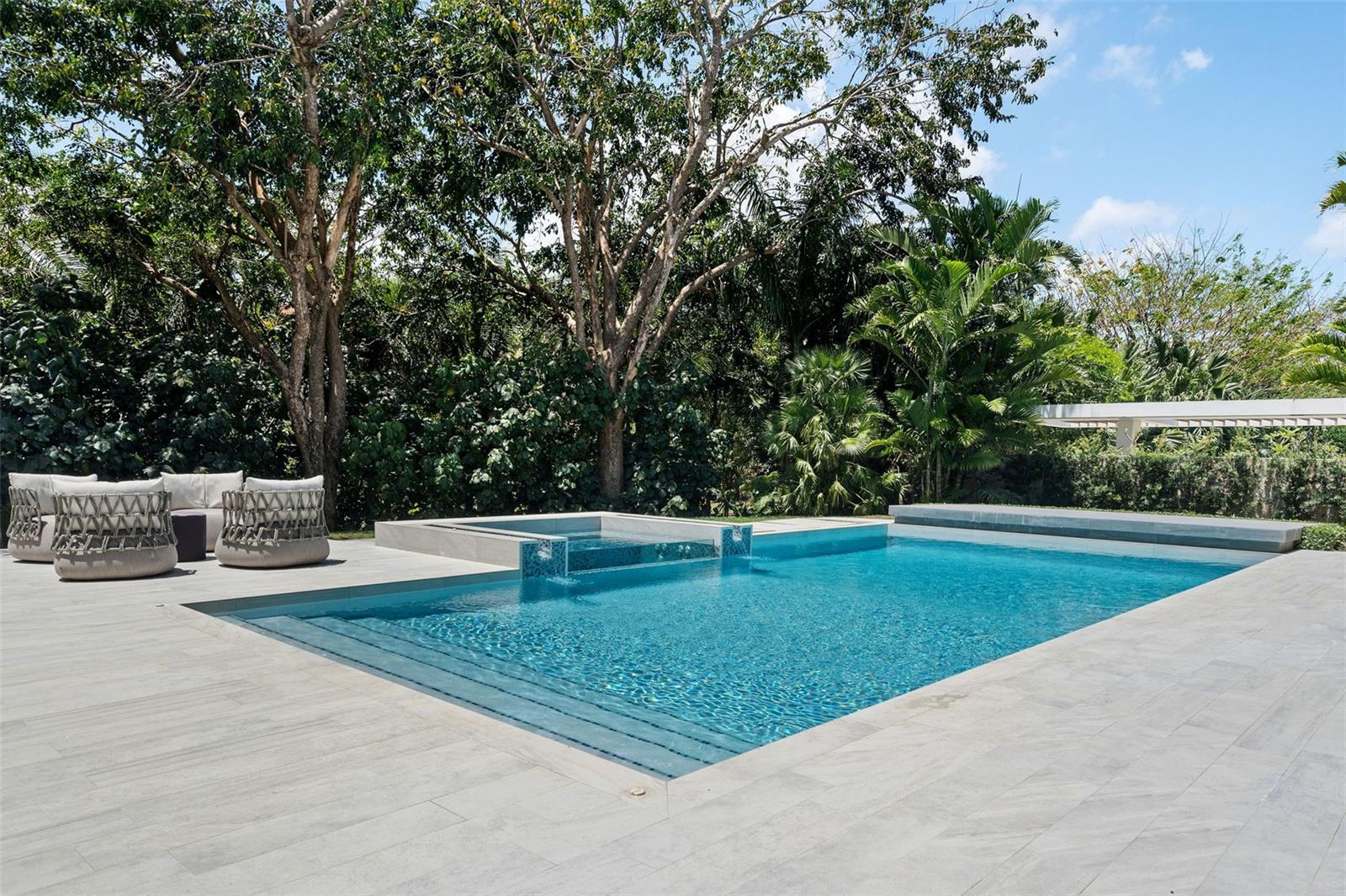 DORADO BEACH EAST - Residential